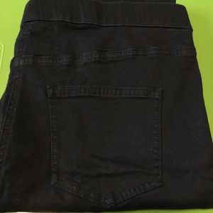 (NWOT) New Black Jeggings